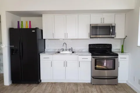 1750 Fletcher # 6, Hollywood FL 33020
