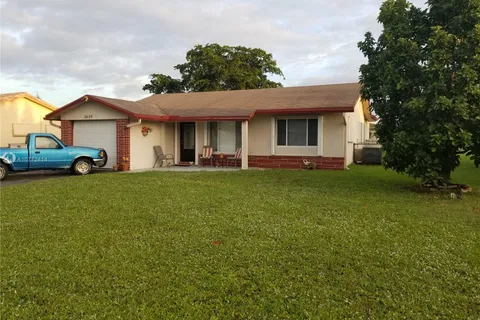 9409 NW 81st Ct, Tamarac FL 33321