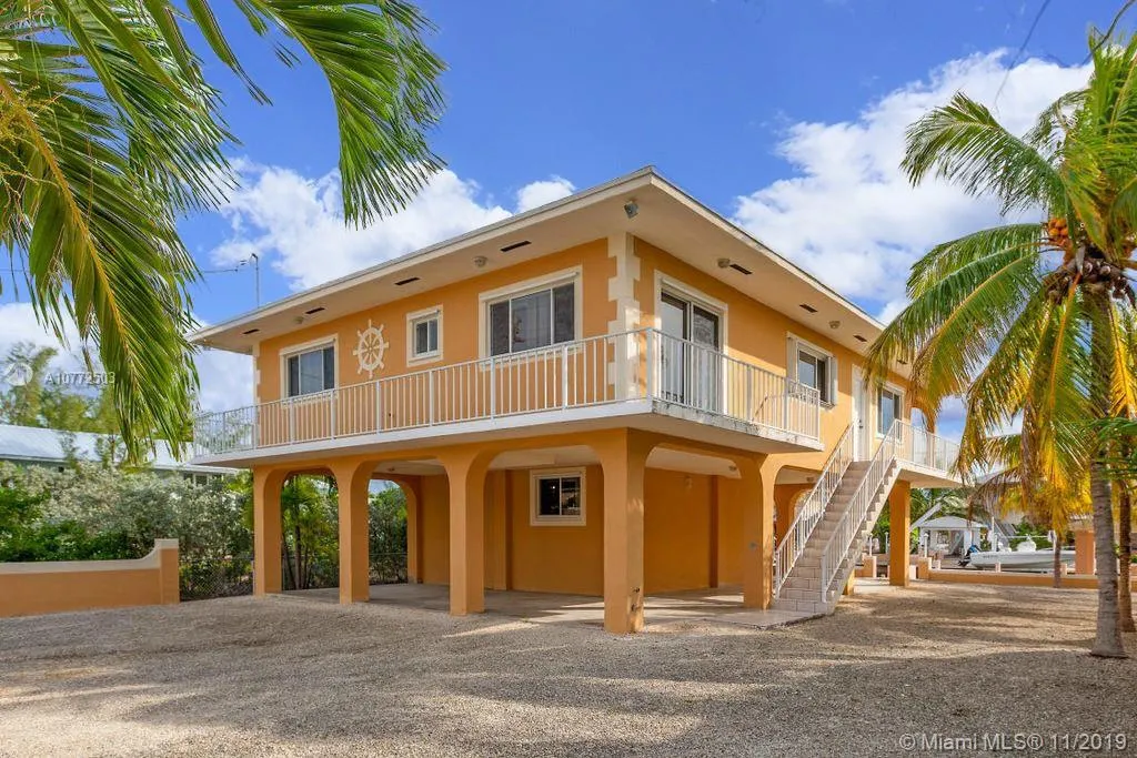 107 Ocean Shores Dr, Key Largo FL 33037