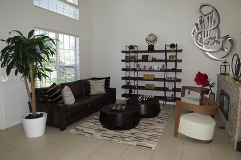 18572 SW 55th St, Miramar FL 33029