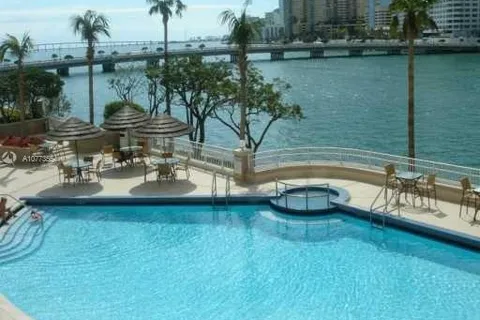 701 Brickell Key Blvd # 2308, Miami FL 33131