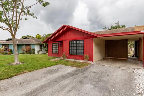 3673 W VALLEY GREEN DR # 42, Davie FL 33328