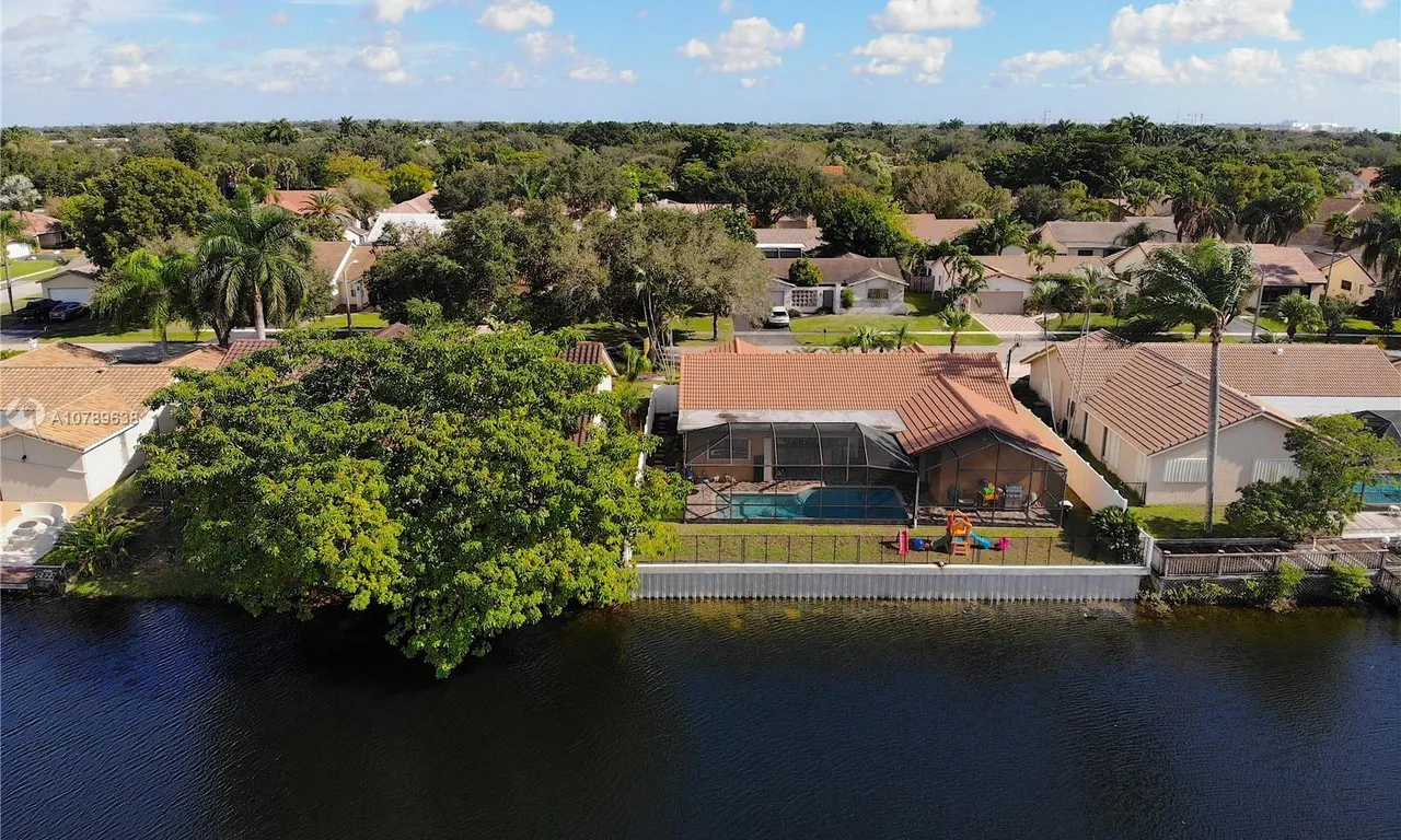 507 NW 103rd Ave, Plantation FL 33324