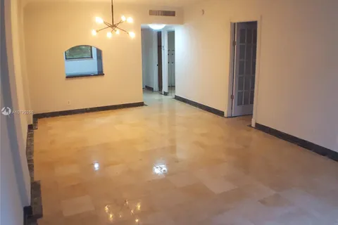 100 Edgewater Dr # 132, Coral Gables FL 33133