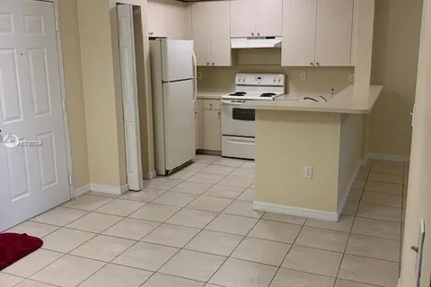 11040 SW 196th St # 204, Cutler Bay FL 33157