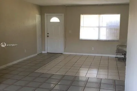273 NW 7th Ct, Deerfield Beach FL 33441