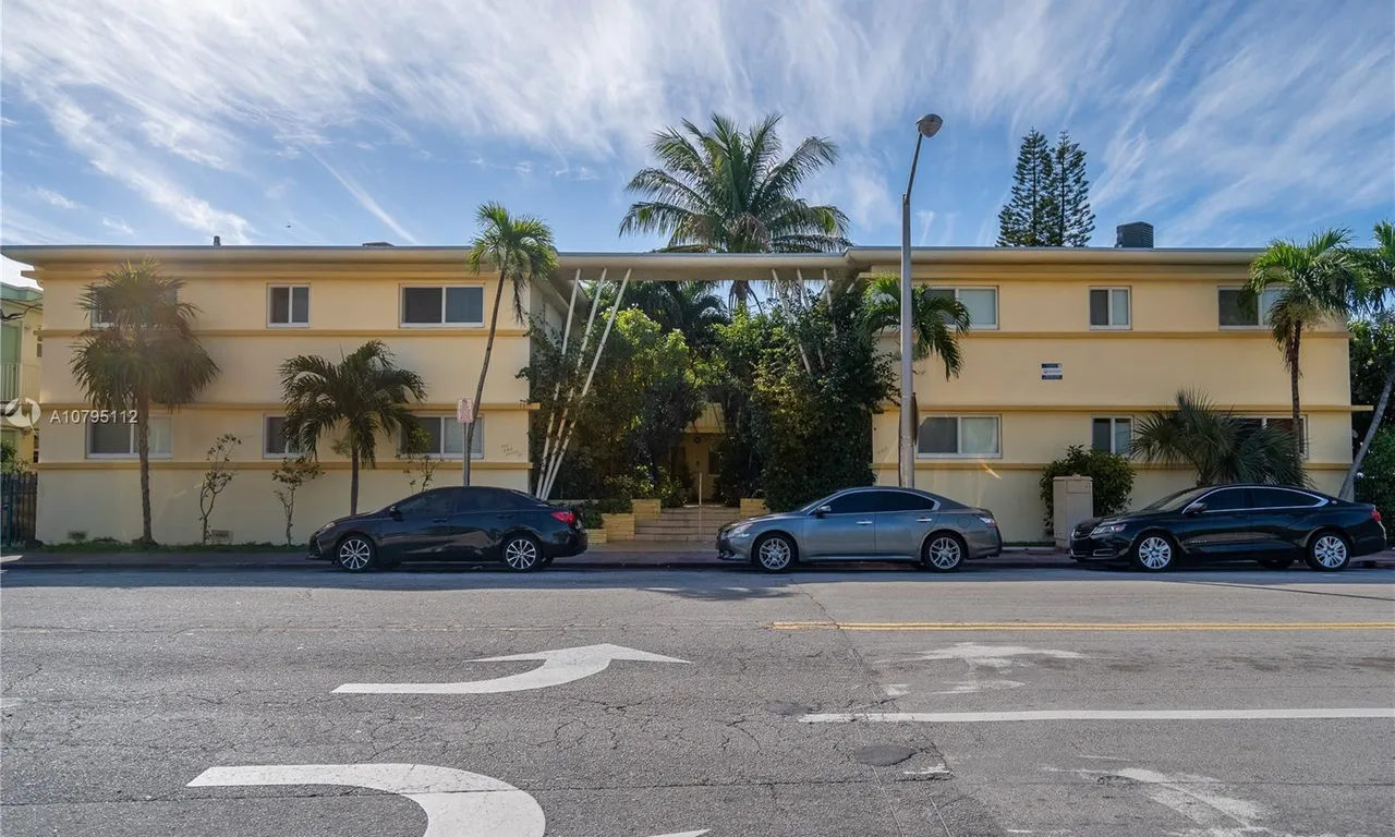 650 72nd St # 4, Miami Beach FL 33141
