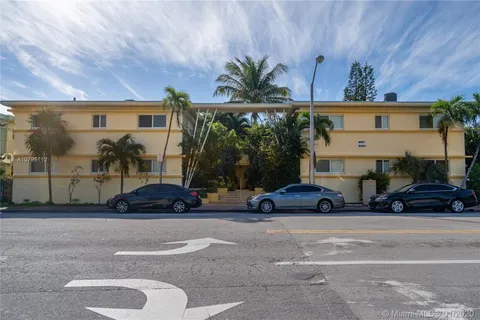 650 72nd St # 4, Miami Beach FL 33141