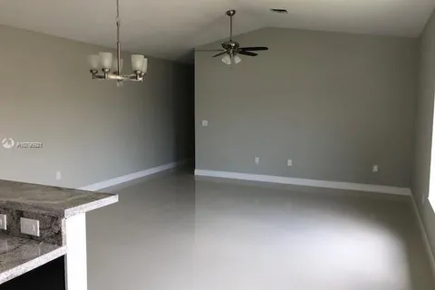 824 NE 14th Ct, Fort Lauderdale FL 33304