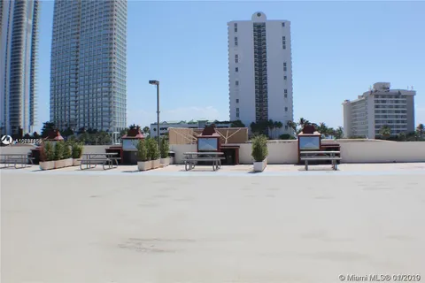 16909 N Bay Road # 420, Sunny Isles Beach FL 33160