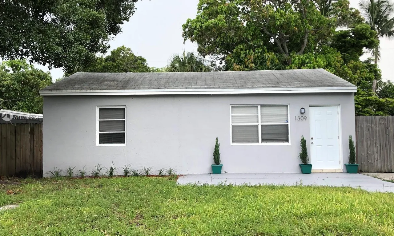 1309 NW 4th Ave, Fort Lauderdale FL 33311