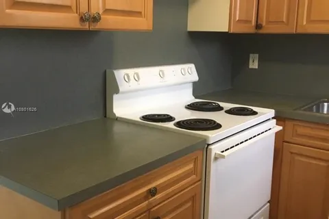 12605 NE 13th Ave # 4, North Miami FL 33161