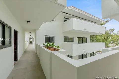 800 S Dixie Hwy # 206, Coral Gables FL 33146