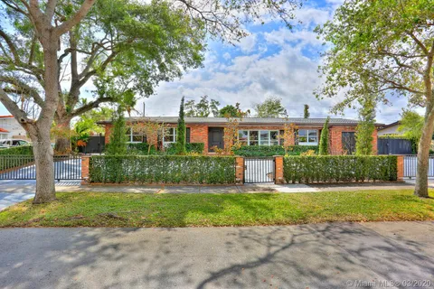9360 SW 89th St, Miami FL 33176
