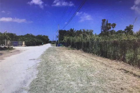 16892 204 st, Miami FL 33187