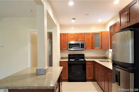 1498 NE 180th St # 0, North Miami Beach FL 33162