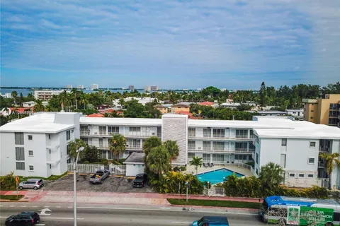 2101 Normandy Dr, Miami Beach FL 33141