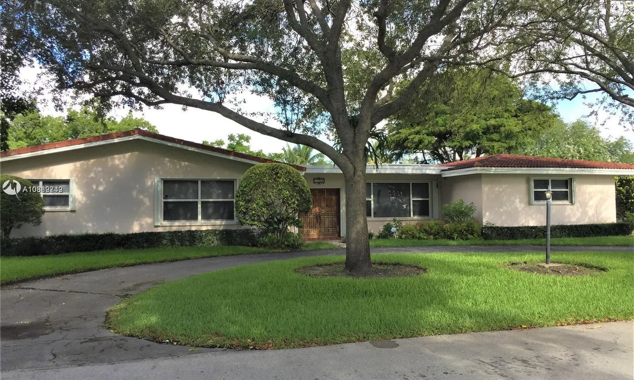 17202 SW 86th Ave, Palmetto Bay FL 33157