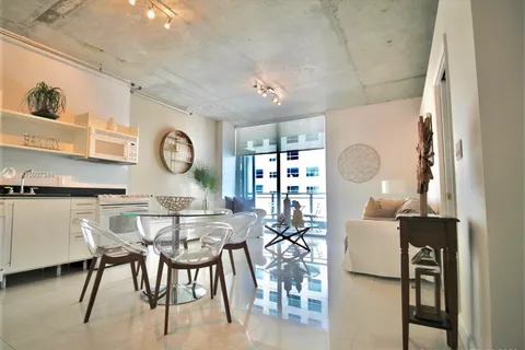690 SW 1st Ct # 1532, Miami FL 33130