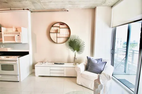 690 SW 1st Ct # 1532, Miami FL 33130