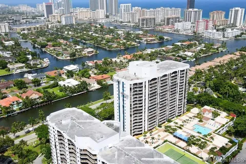 3640 Yacht Club Dr # 1102, Aventura FL 33180