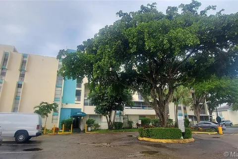 2029 NW 46th Ave # E107, Lauderhill FL 33313