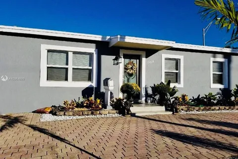 5601 Palm Ave, Hialeah FL 33012
