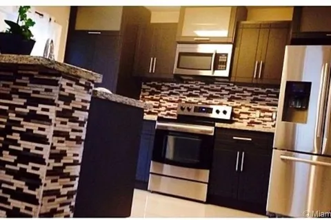 5601 Palm Ave, Hialeah FL 33012