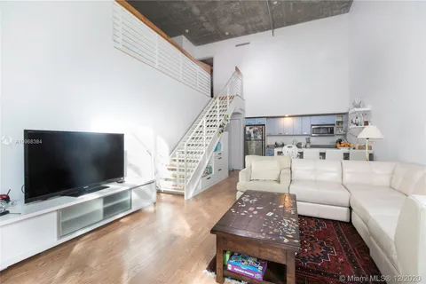 7744 Collins Ave # 4, Miami Beach FL 33141