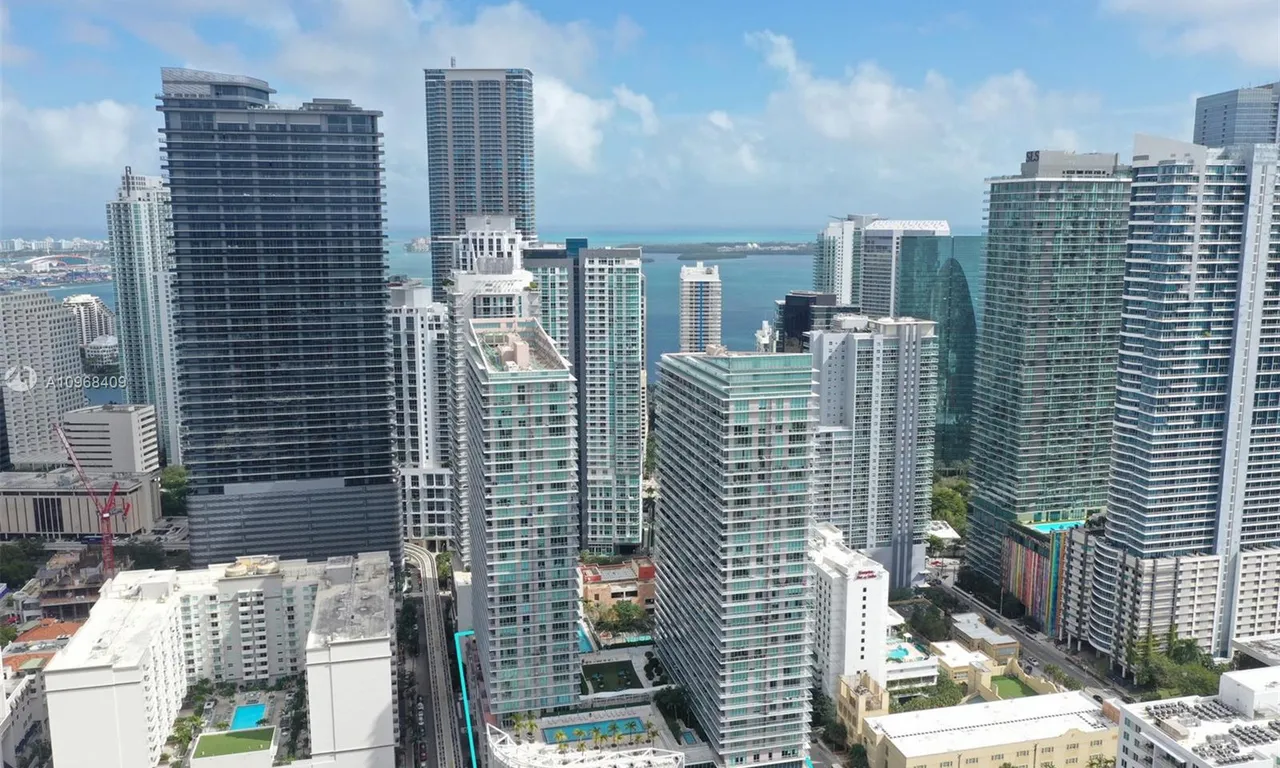 1111 SW 1st Ave, Miami FL 33130