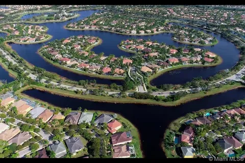 1667 Royal Grove Way, Weston FL 33327