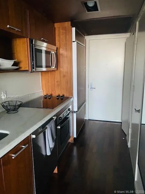 50 Biscayne Blvd # 709, Miami FL 33132