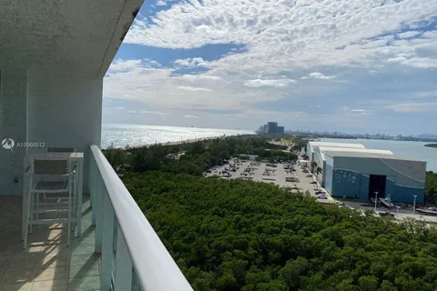 100 Bayview Dr # 1520, Sunny Isles Beach FL 33160