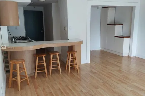 3301 NE 5 AV # 212, Miami FL 33137