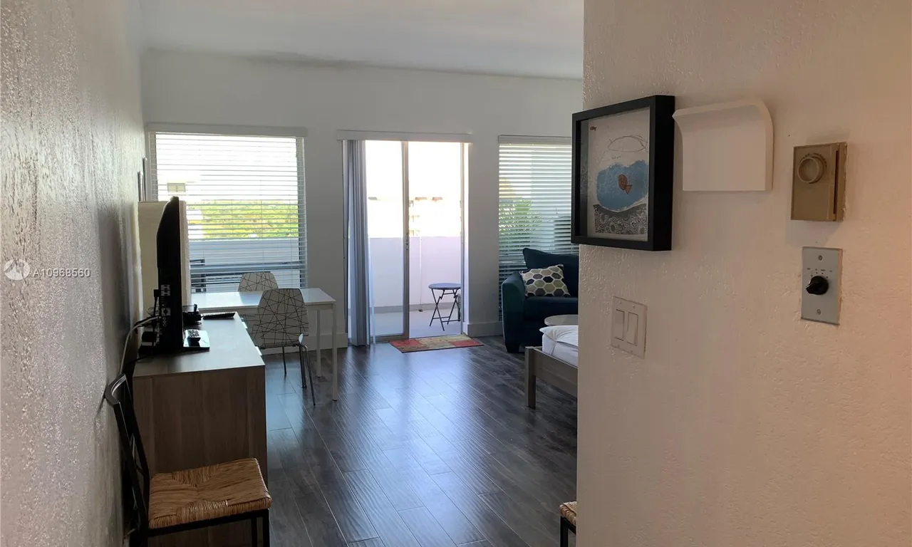 700 Biltmore Way # 1216, Coral Gables FL 33134