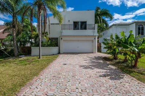 469 Golden Beach Dr, Golden Beach FL 33160