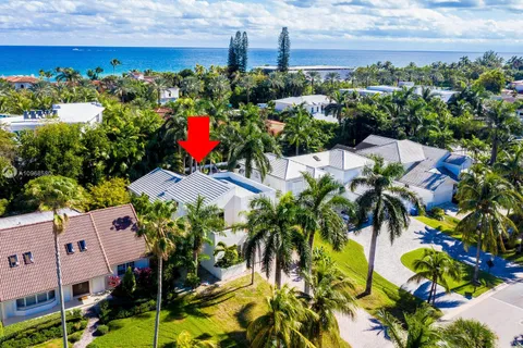 469 Golden Beach Dr, Golden Beach FL 33160