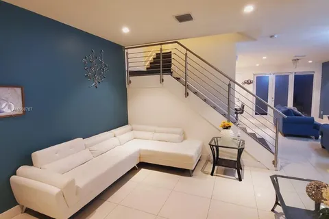 10436 NW 63rd Ter, Doral FL 33178