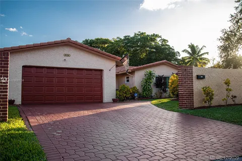 8104 NW 38th St, Coral Springs FL 33065