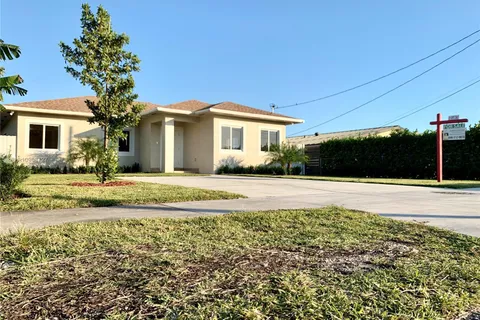 3621 SW 92 Avenue, Miami FL 33165