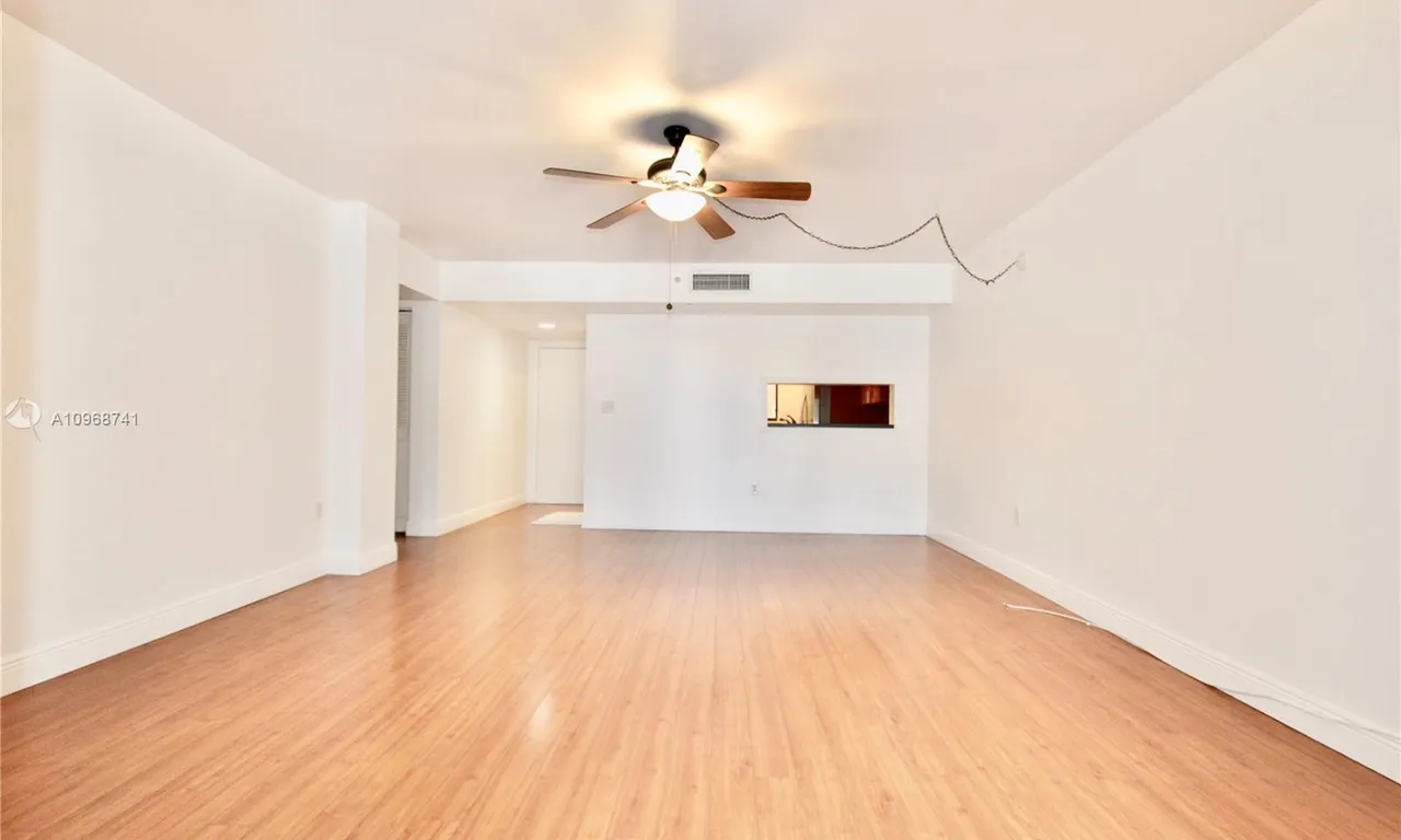 8700 SW 133rd Ave Rd # 315, Miami FL 33183