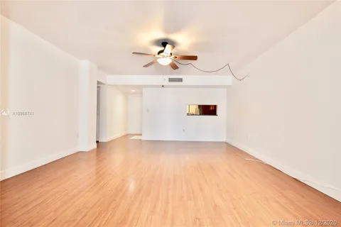 8700 SW 133rd Ave Rd # 315, Miami FL 33183