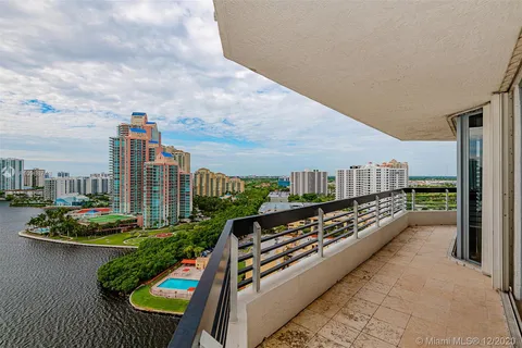 3530 Mystic Pointe Dr # 1905, Aventura FL 33180