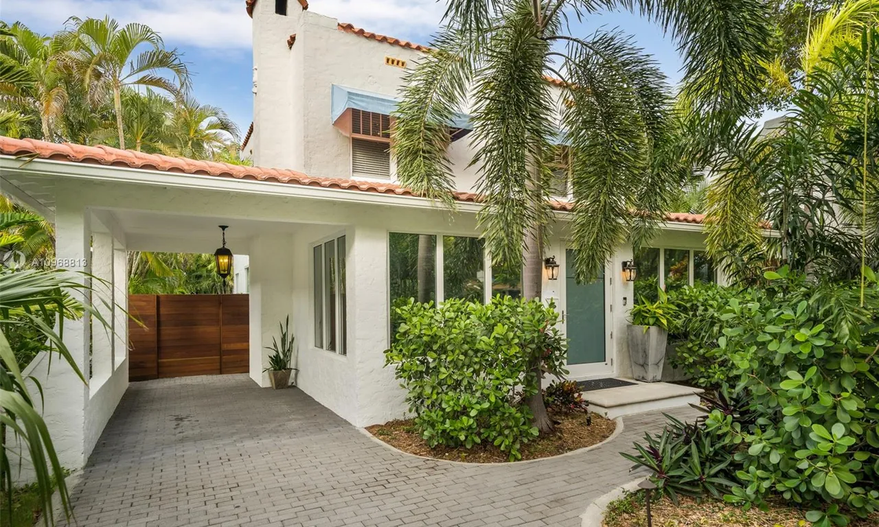 643 NE 69th St, Miami FL 33138