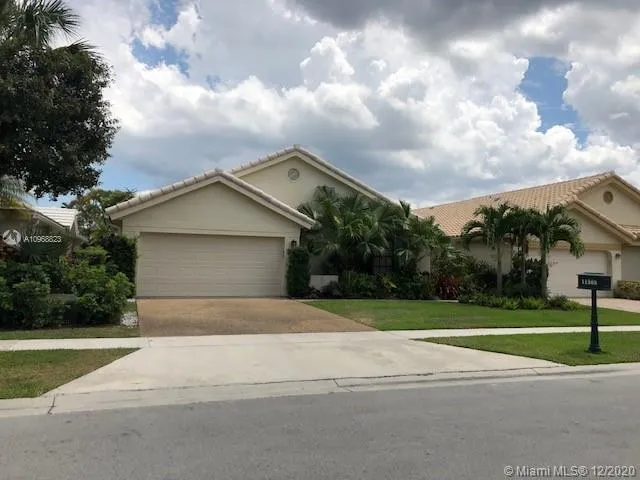 11265 Clover Leaf Cir, Boca Raton FL 33428