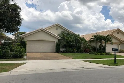 11265 Clover Leaf Cir, Boca Raton FL 33428