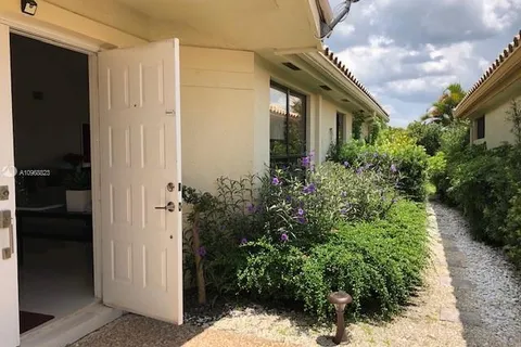 11265 Clover Leaf Cir, Boca Raton FL 33428