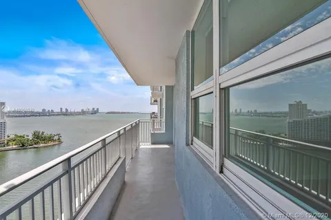 1111 Brickell Bay Dr # 1908, Miami FL 33131