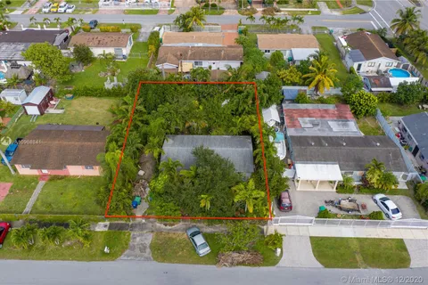 11721 SW 182nd Ter, Miami FL 33177