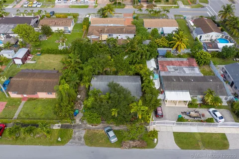 11721 SW 182nd Ter, Miami FL 33177